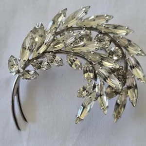 Sherman Vintage 3" Leaf shape Brooch