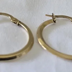 10k gold hoop earrings