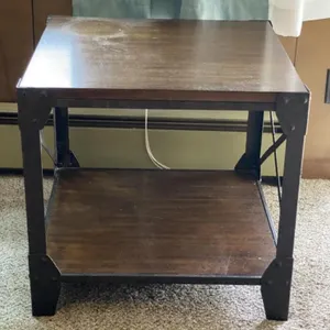 24" Square Lamp Table
