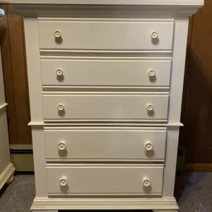 Broyhill 5 Drawer Highboy Dresser