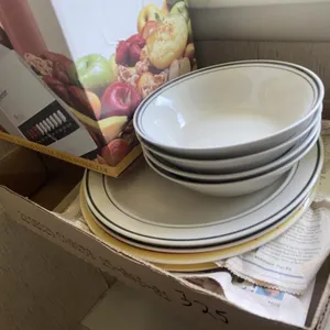 10 Speed Oster Blender and Misc Bowls and Plates
