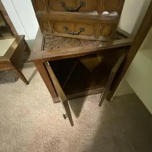 End Table 26"Sqx20"H