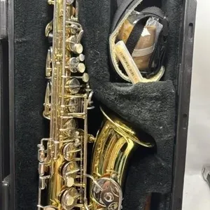 Selmer AS300 USA Saxophone With Yorkville stand