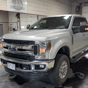 2018  Ford  F-250 Super Duty  4x4 XLT 4dr Crew Cab 6.8 ft. SB Pickup