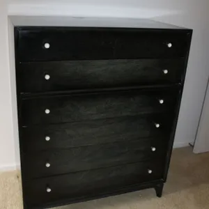 Black Chest Of Drawers