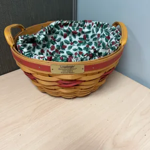 Longaberger 1999 Christmas Collection Popcorn Basket With Holiday Liner, Handwoven in Ohio, USA, 10