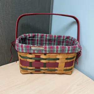 Longaberger 2008 Christmas Collection Wrap It Up Basket With Liner, Protector, and Red Handle, 13x7x