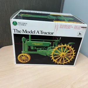 ERTL Precision Classics John Deere Model A Tractor Diecast Collectible 560 with Box and Tag, 1990 Re