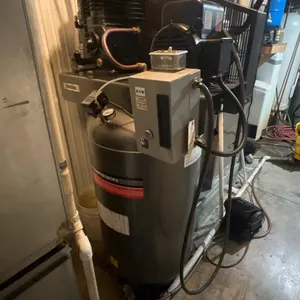 NAPA 82348VAT 80 Gallon 5HP Air Compressor, 175 PSI, Single Phase, Baldor Motor, 16 ACFM