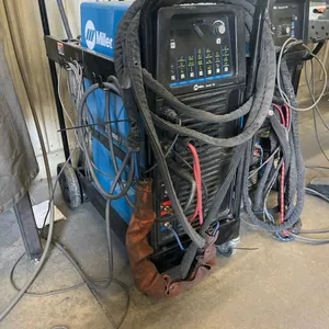 2018 Miller Dynasty 400 TIG/Stick Welder with Coolmate 3.5, 400A Output, 208-600V Input