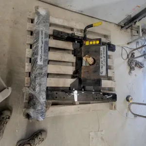 Demco 21K Slide-R 712 21,000 Pound 5th Wheel Hitch with Mounting Plates