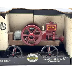 Ertl John Deere Waterloo Boy Die Cast Engine 1/8