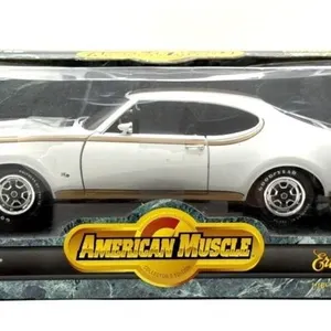 Ertl American Muscle 1969 Hurst Olds 1/18 Scale