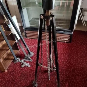 King pin stabilizer tripod