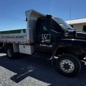 2006 GMC C5500 S/A Dump Truck