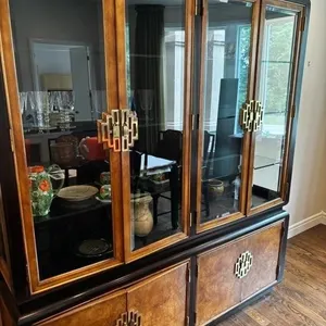 Chin Hua China Cabinet Display light up