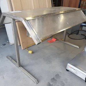 Heat Lamp
 UNRESERVED