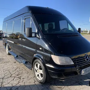 2006 Mercedes-Benz Sprinter Passenger Van
 UNRESERVED