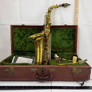 Vintage Buescher 400 Alto Saxophone w/ Case