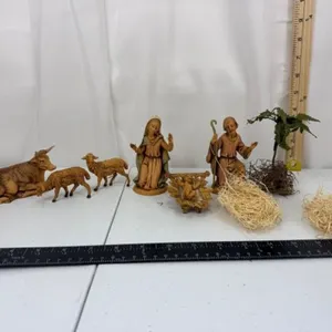 Italian Nativity Figurines & Animals