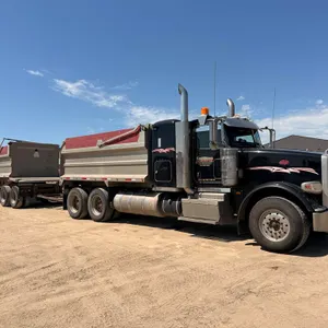 2015 Peterbilt 367 Gravel Truck