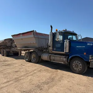 2005 Western Star 4900FA Semi Truck