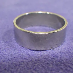 Ring (size 9)