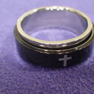 Spinner Ring (size 8)