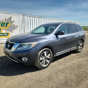 2014  Nissan  Pathfinder  4x4 Platinum 4dr SUV