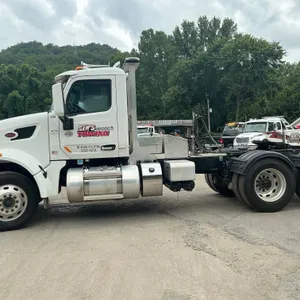 2022 PETERBILT 567 TANDEM AXLE DAY CAB TRUCK TRACTOR VIN: 1XPCD49XXND769063