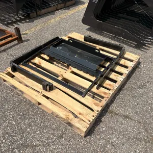 Mini skid steer pallet fork w/ skid steer quick attach