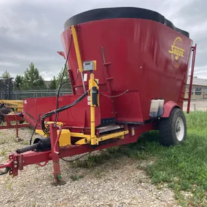 2019 Supreme Segue 7T Vertical Feed Mixer s/n: 1SEG7T289 **C-2**