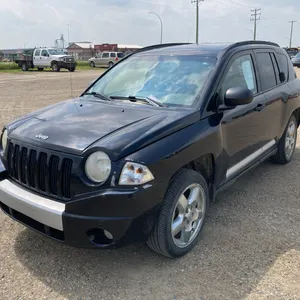 2008 Jeep Compass Black SUV VIN: 1J8FF57WX8D568219