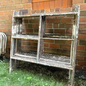 SCAFFOLDING 11