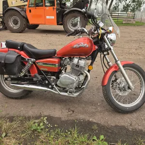 2005 HONDA CMX250 MOTORCYCLE, WINDSHIELD, BAG SUPPORTS, TOOL KIT/MANUAL   8296 MILES SHOWING, S/N:  JH2MC13085K104880 *NOTE: NEW BATTERY, AT 7300 MILE