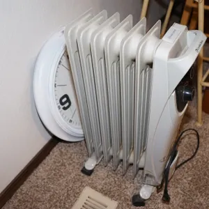 Comfort Zone Portable Heater with Wall Clock