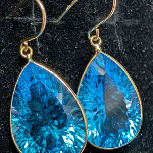 10K(3.63G), BLUE TOPAZ (16CT)EARRING, SUGGESTED RETAIL VALUE $2000