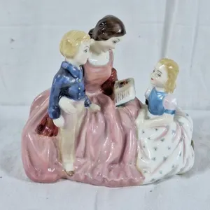Royal Doulton The Bedtime Story HN2059