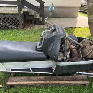 Harley Davidson snowmobile 440 - not running