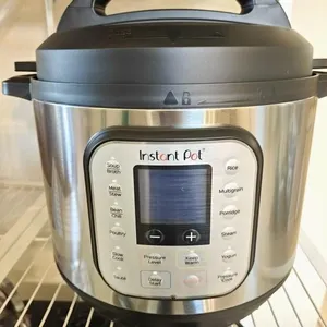 NEW w/out Box Instant Pot Pressure Cooker