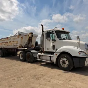 2006 Freightliner Columbia Semi Truck