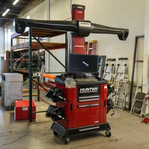 Hunter WA48X HawkEye Elite Wheel Alignment Machine, 120V, S/N FZC85