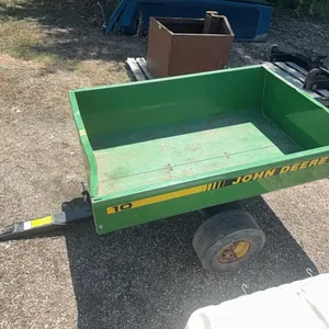 John Deere 10 Yard Cart