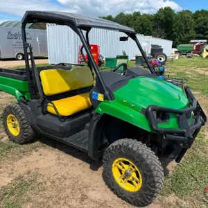 2012 John Deere XUV 550 - Prairie Farm