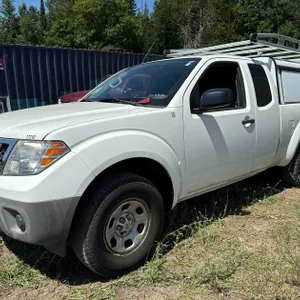 2017 Nissan  Pickup Truck