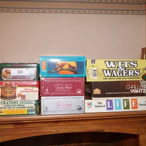 Misc. Board Games, Color Crayons