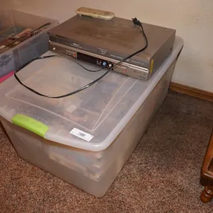 Sharp VHS / DVD Combo Player