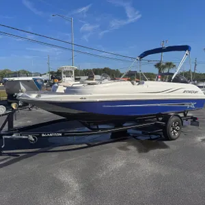 2021 Starcraft 20 LTD - Deck Boat