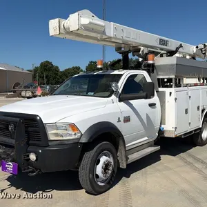 2012 Dodge RAM 5500 Heavy Duty bucket truck