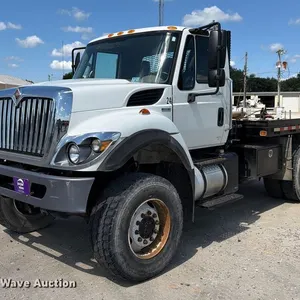 2012 International WorkStar 7300 flatbed truck